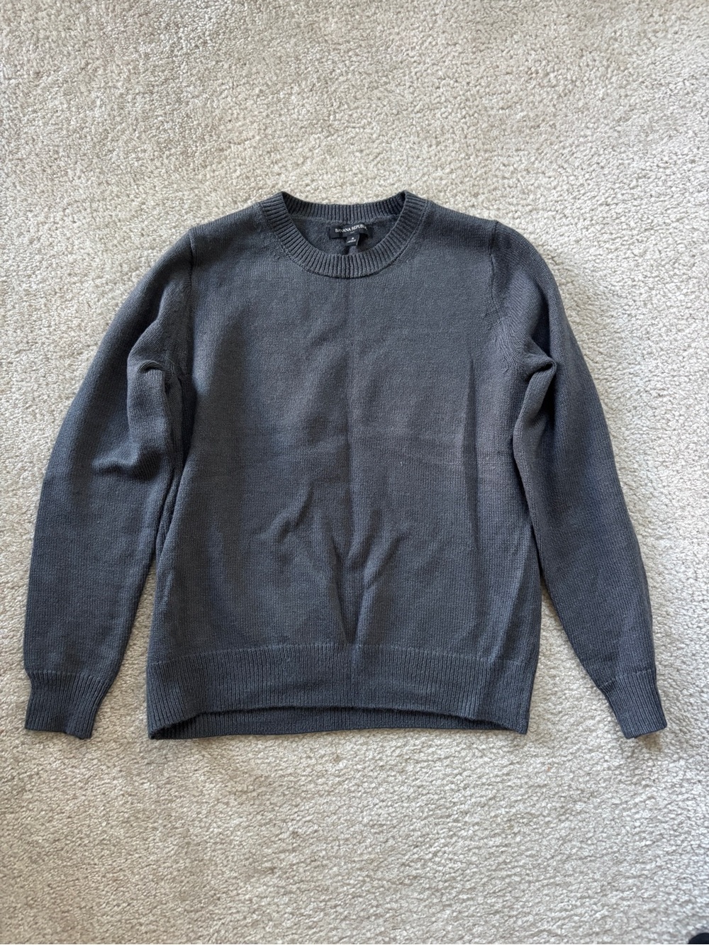 Banana Republic Women's Crewneck Sweater - Charcoal Gray
